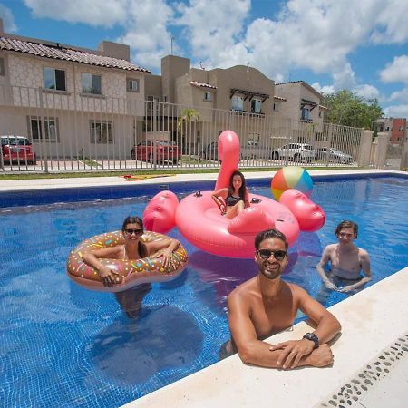 Love Vacations Cancún Eksteriør bilde